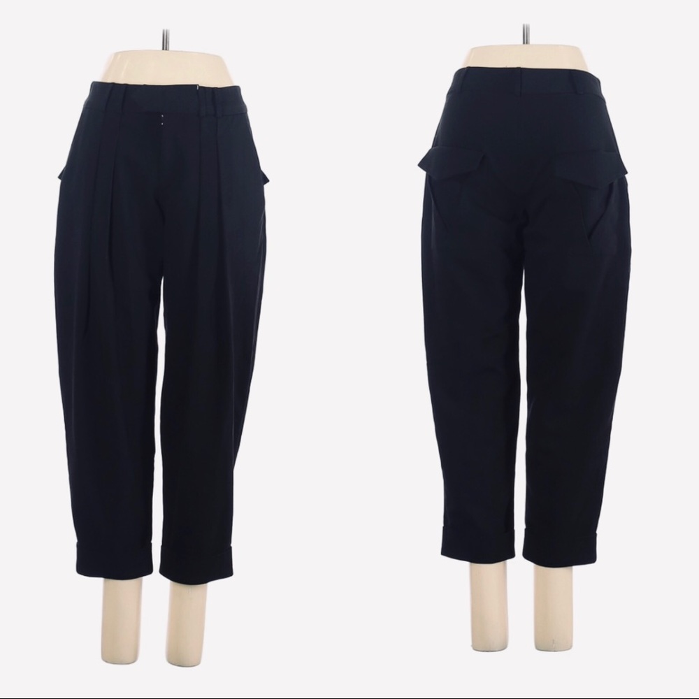 NWOT Black Halo Pleated Cropped Statement Pant